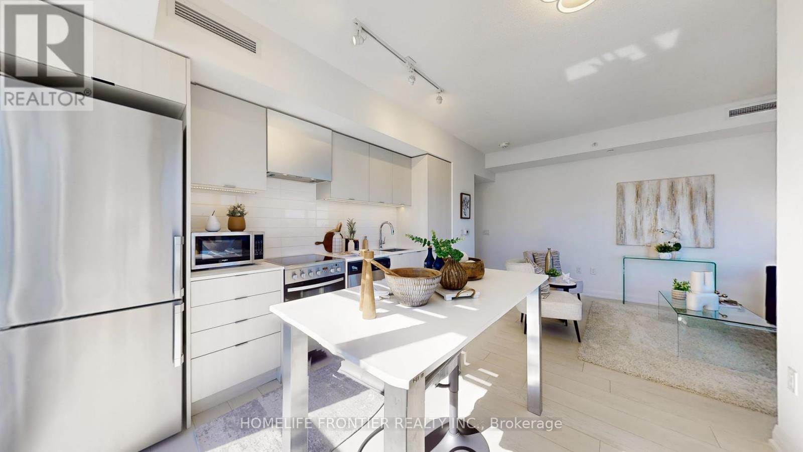 741 - 26 Gibbs Road, Toronto, Ontario  M9B 6L6 - Photo 5 - W12363384