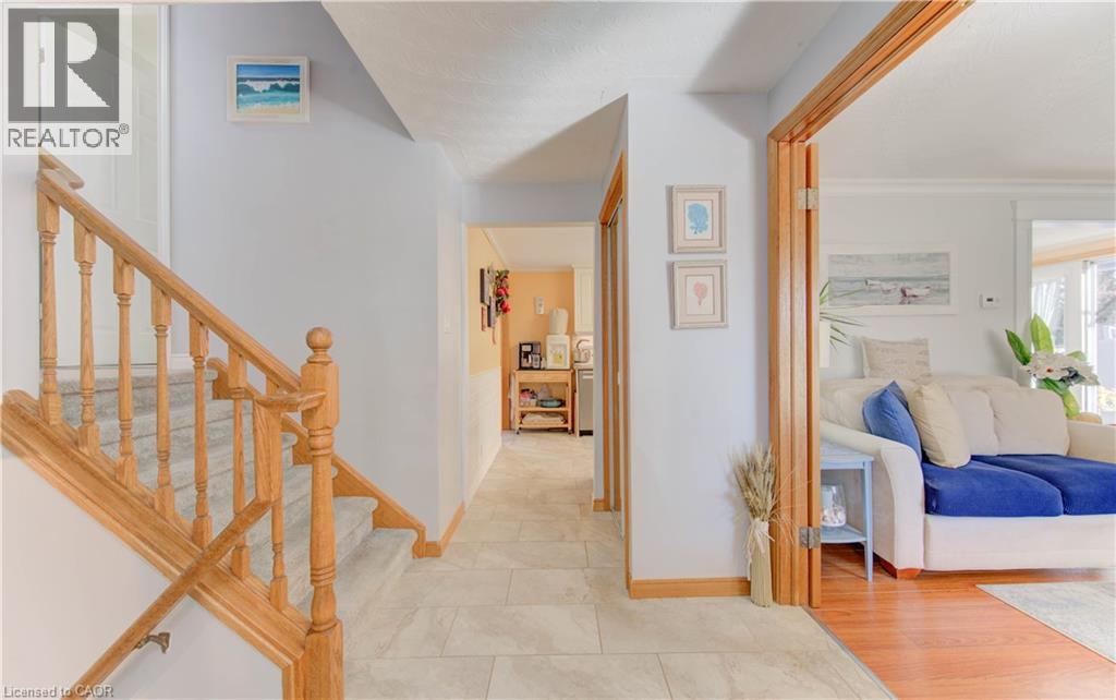55 Gracefield Crescent, Kitchener, Ontario  N2E 1R8 - Photo 3 - 40780070