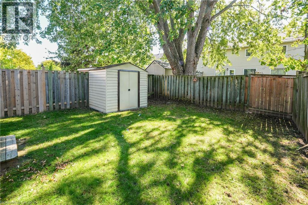 15 Hedgelawn Drive, Grimsby, Ontario  L3M 5G9 - Photo 23 - 40779421