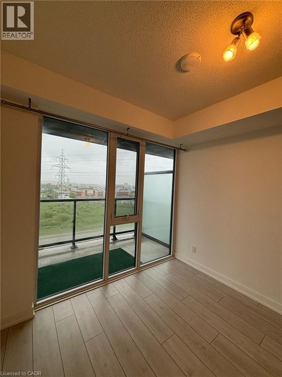 3200 Dakota Common Unit# B611, Burlington, Ontario  L7M 2A7 - Photo 10 - 40778888