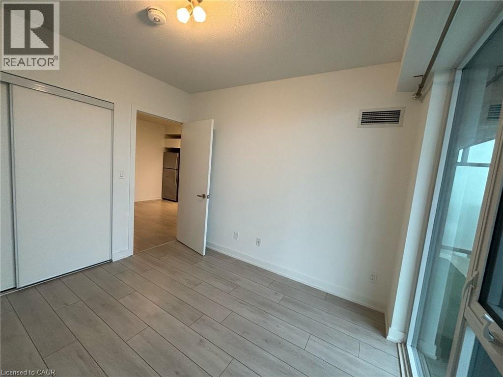 3200 Dakota Common Unit# B611, Burlington, Ontario  L7M 2A7 - Photo 11 - 40778888