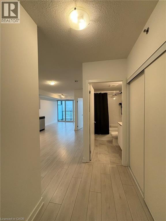 3200 Dakota Common Unit# B611, Burlington, Ontario  L7M 2A7 - Photo 3 - 40778888