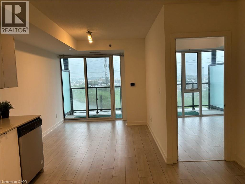 3200 Dakota Common Unit# B611, Burlington, Ontario  L7M 2A7 - Photo 4 - 40778888