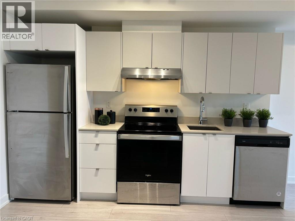 3200 Dakota Common Unit# B611, Burlington, Ontario  L7M 2A7 - Photo 6 - 40778888