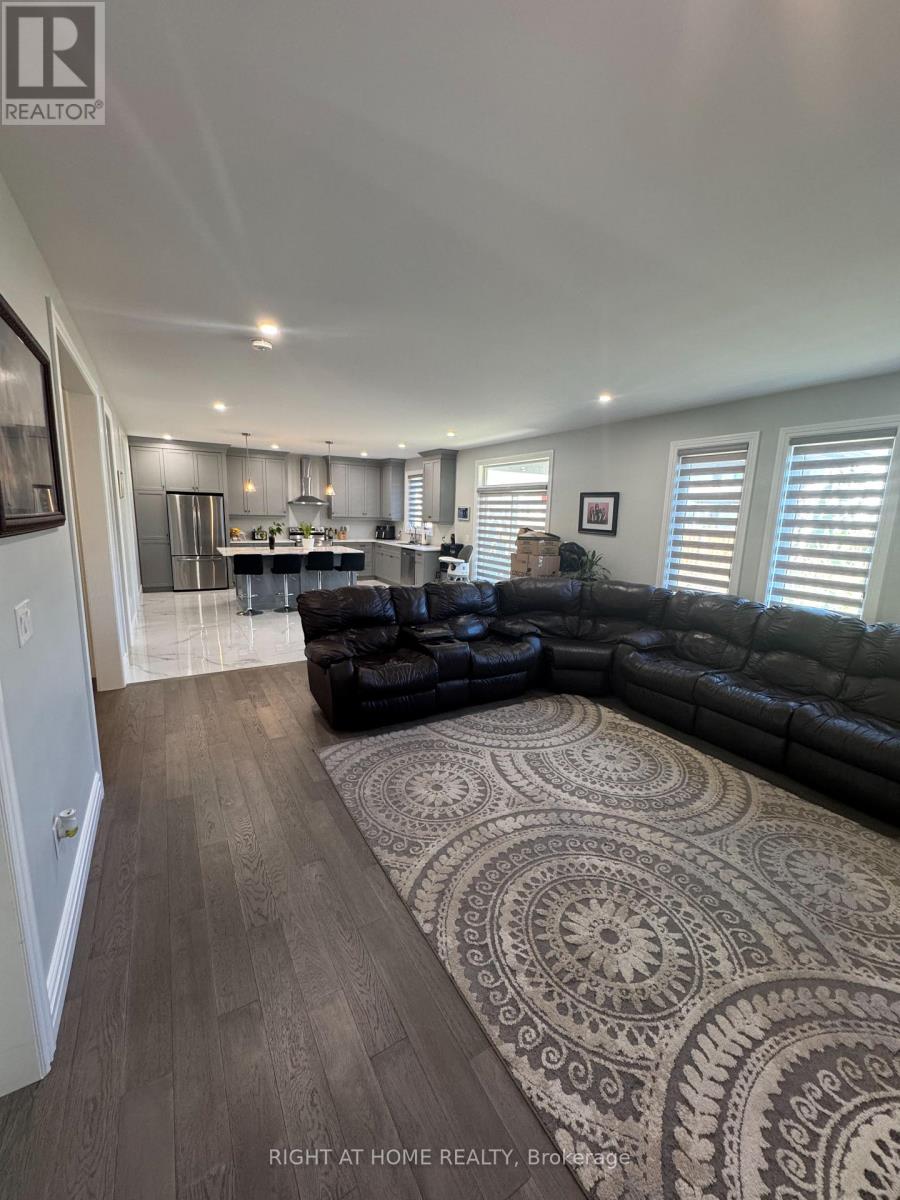 1592 Bowler Drive, Windsor, Ontario  N8S 0A9 - Photo 7 - X12378971