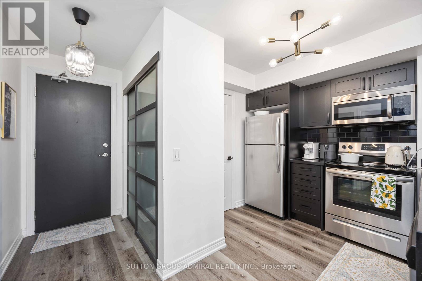 1109 - 50 Disera Drive, Vaughan, Ontario  L4J 9E9 - Photo 13 - N12469198