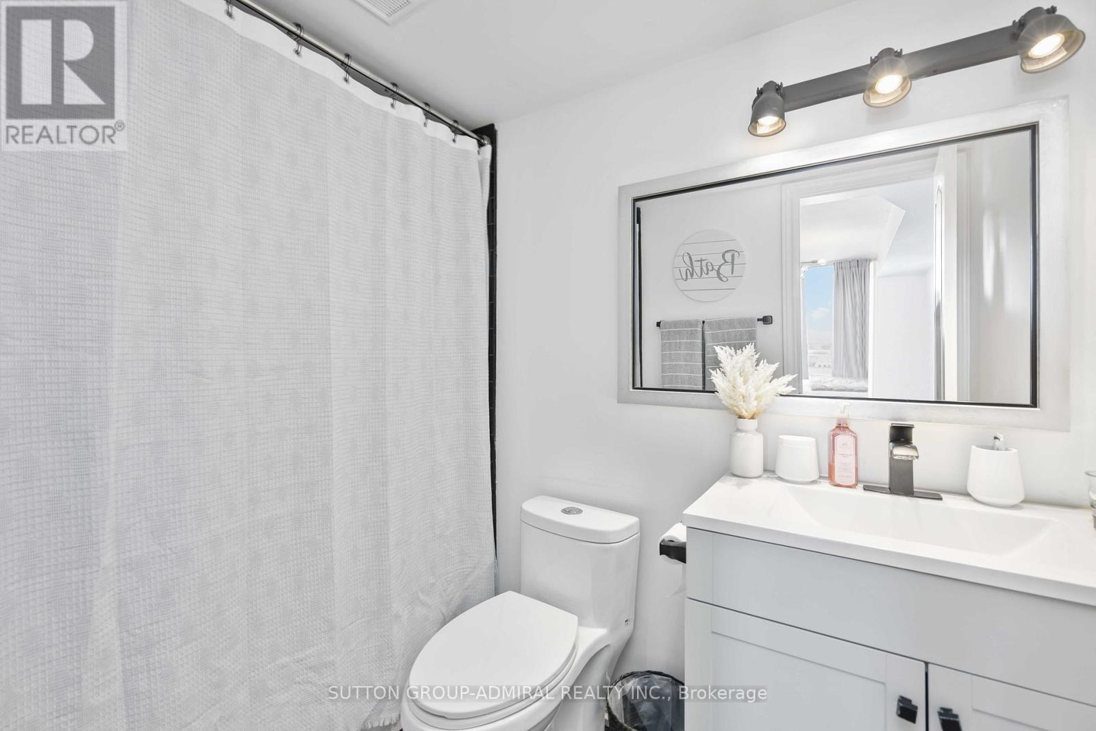 1109 - 50 Disera Drive, Vaughan, Ontario  L4J 9E9 - Photo 16 - N12469198