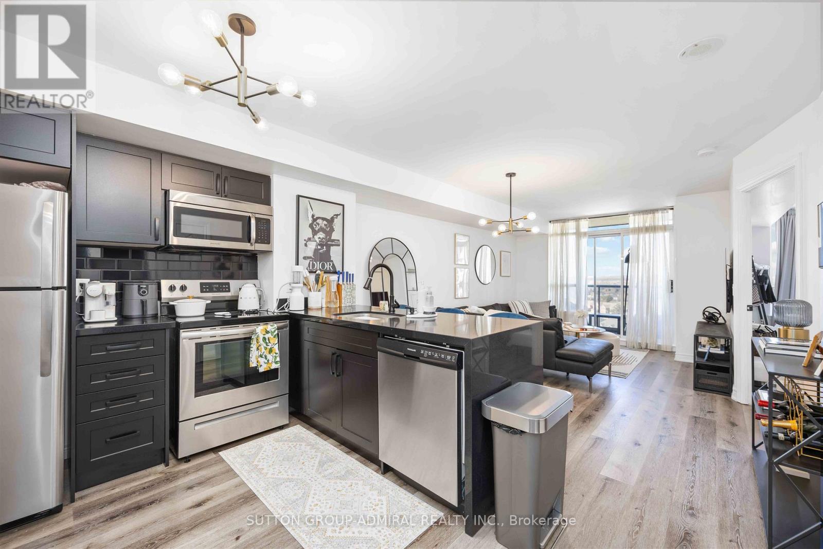 1109 - 50 Disera Drive, Vaughan, Ontario  L4J 9E9 - Photo 8 - N12469198
