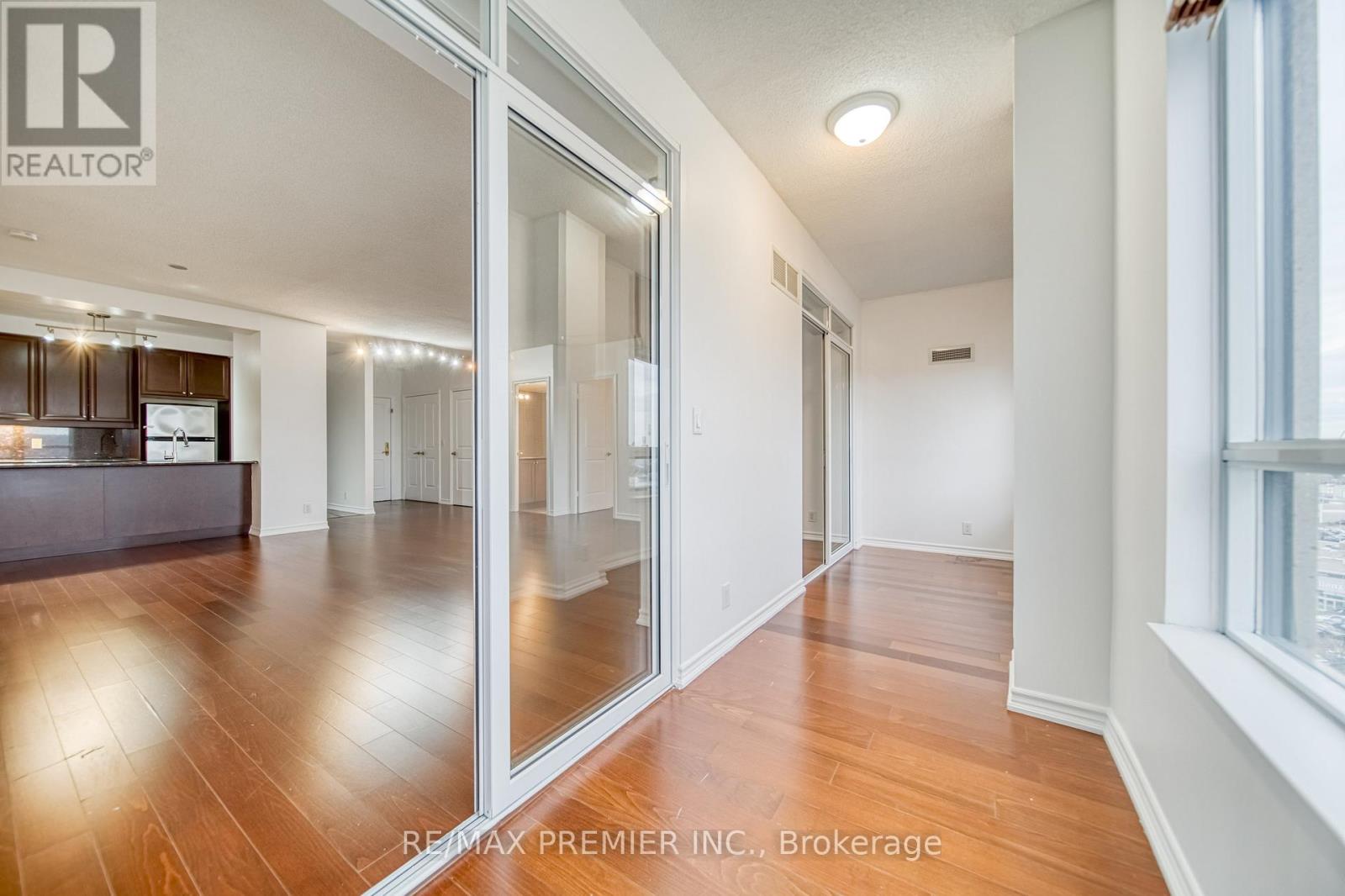 1201 - 9235 Jane Street, Vaughan, Ontario  L6A 0J7 - Photo 19 - N12469228