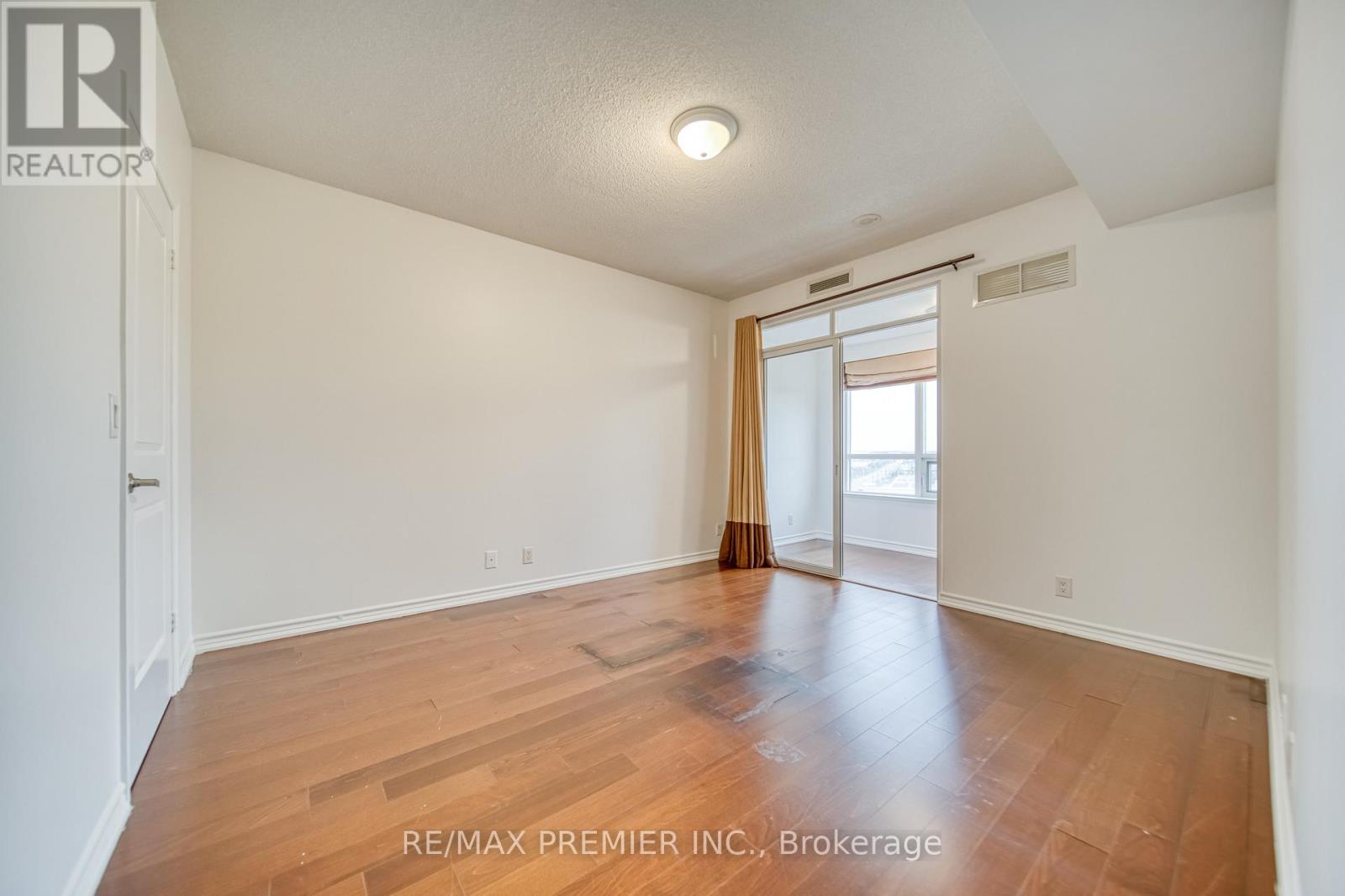 1201 - 9235 Jane Street, Vaughan, Ontario  L6A 0J7 - Photo 30 - N12469228