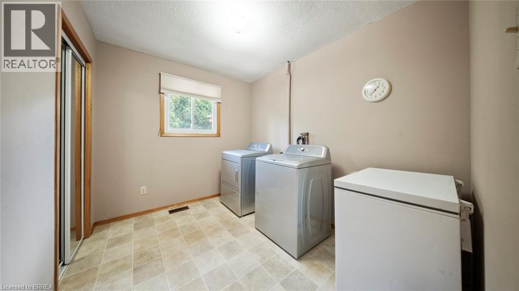 6 Ventnor Court, Brantford, Ontario  N3R 6L8 - Photo 25 - 40775151