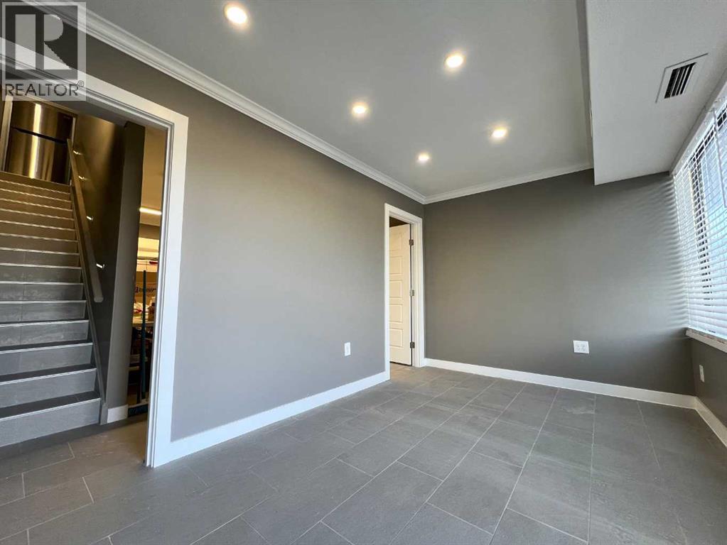 11, 7895 49 Avenue, Red Deer, Alberta  T4P 2B4 - Photo 2 - A2202621