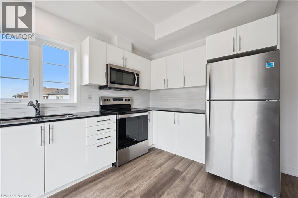 205 West Oak Trail Trail Unit# 39, Kitchener, Ontario  N2R 0R9 - Photo 12 - 40772020