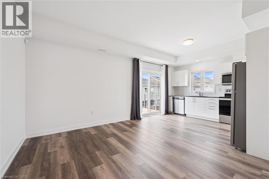 205 West Oak Trail Trail Unit# 39, Kitchener, Ontario  N2R 0R9 - Photo 4 - 40772020
