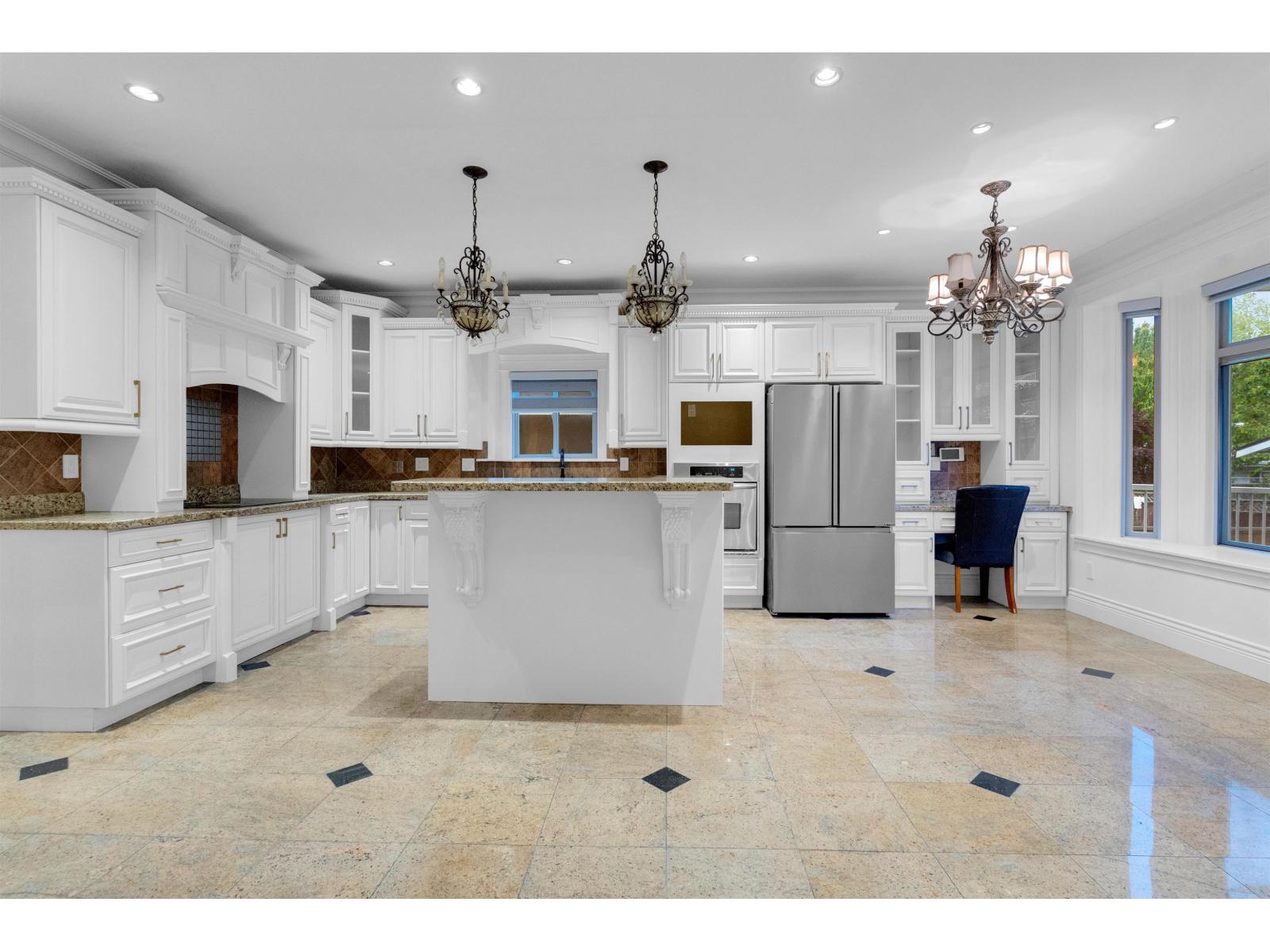 6290 129a Street, Surrey, British Columbia  V3X 1R8 - Photo 5 - R3059550