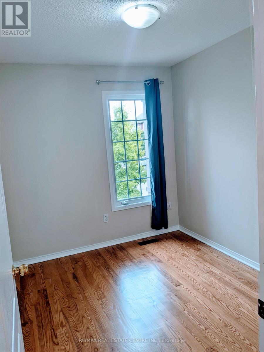 150 - 5030 Heatherleigh Avenue, Mississauga, Ontario  L5V 2G7 - Photo 12 - W12399379