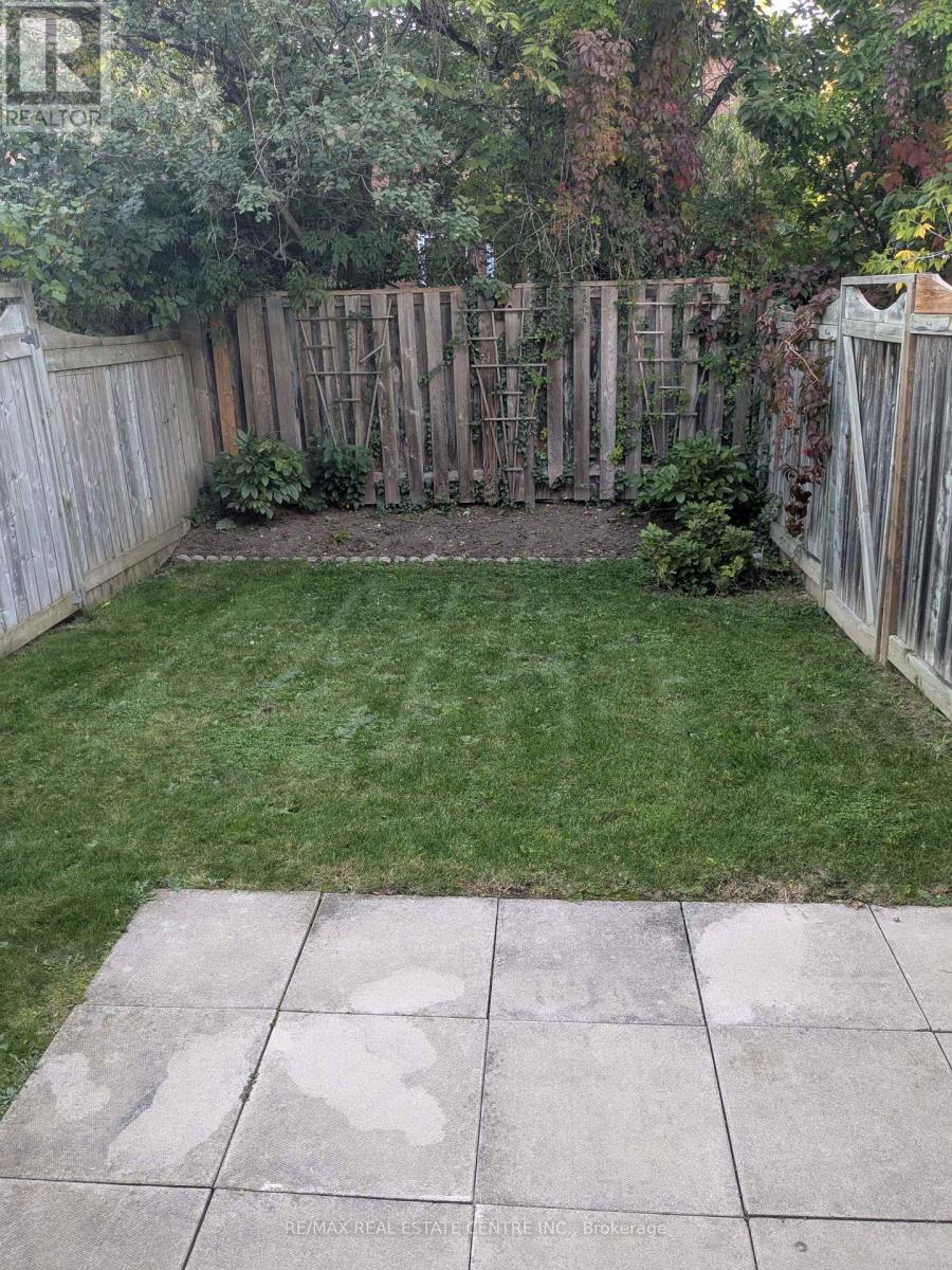 150 - 5030 Heatherleigh Avenue, Mississauga, Ontario  L5V 2G7 - Photo 18 - W12399379