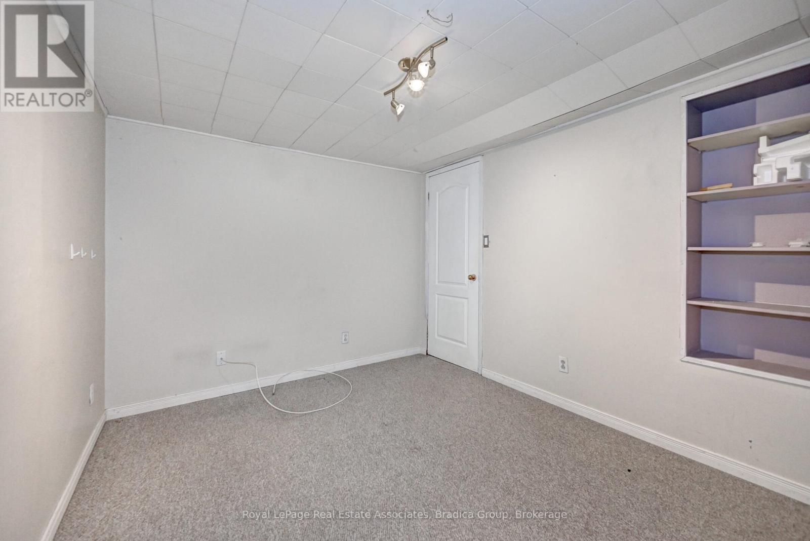 78 Barwood Crescent, Kitchener, Ontario  N2E 1V1 - Photo 24 - X12448427