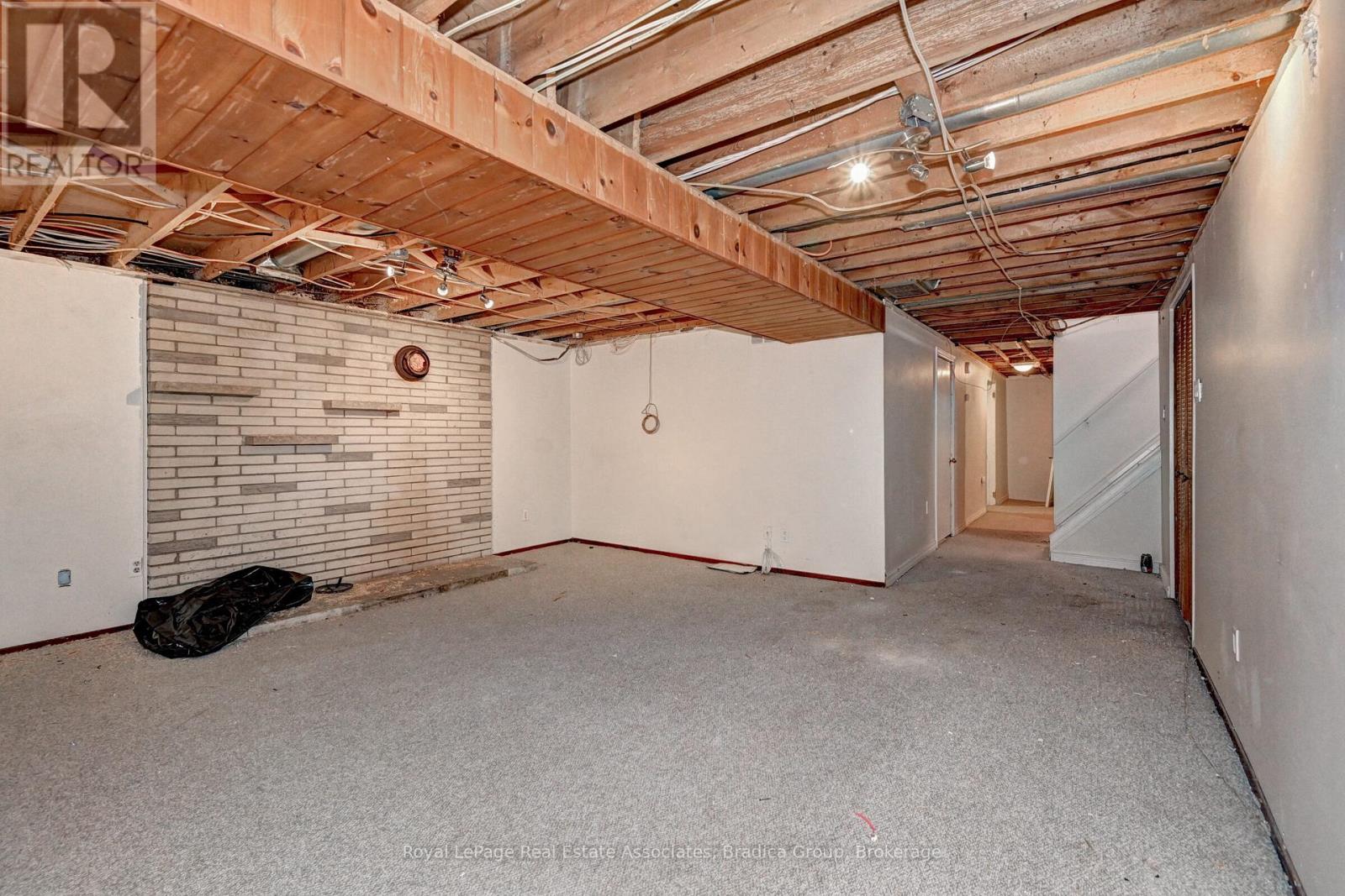 78 Barwood Crescent, Kitchener, Ontario  N2E 1V1 - Photo 27 - X12448427