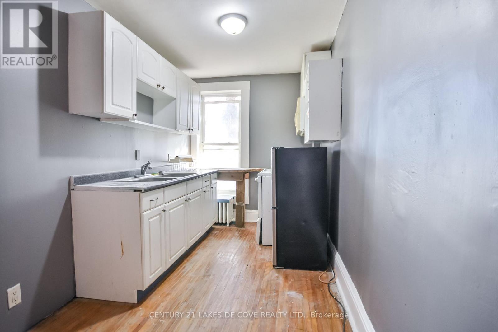 41 Albert Street N, Orillia, Ontario  L3V 5K3 - Photo 17 - S12469234