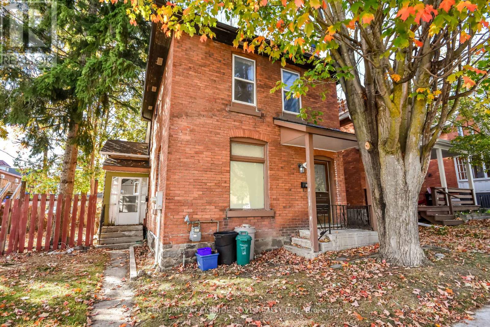 41 Albert Street N, Orillia, Ontario  L3V 5K3 - Photo 2 - S12469234