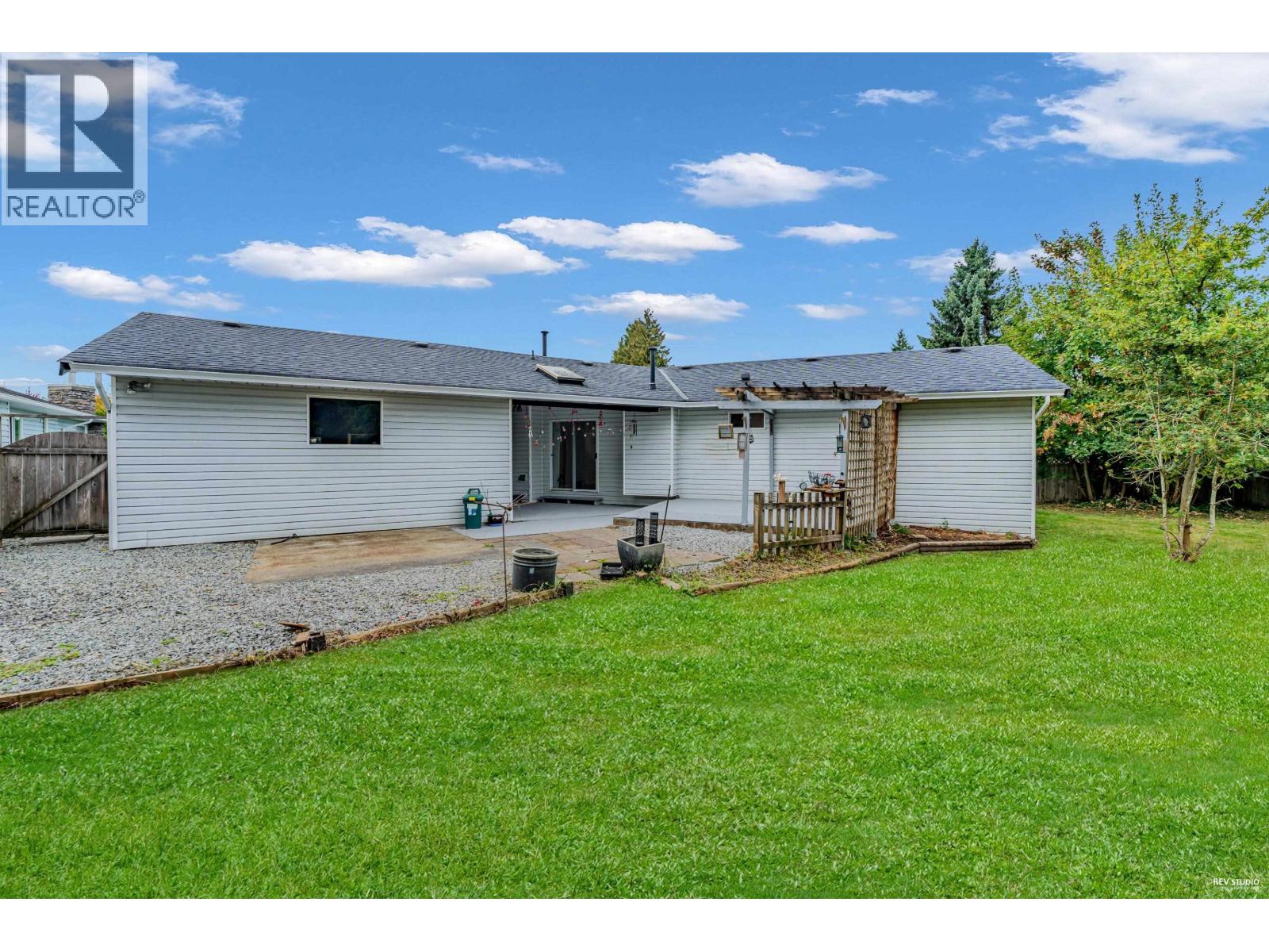 23369 117b Avenue, Maple Ridge, British Columbia  V2X 0B9 - Photo 4 - R3059490