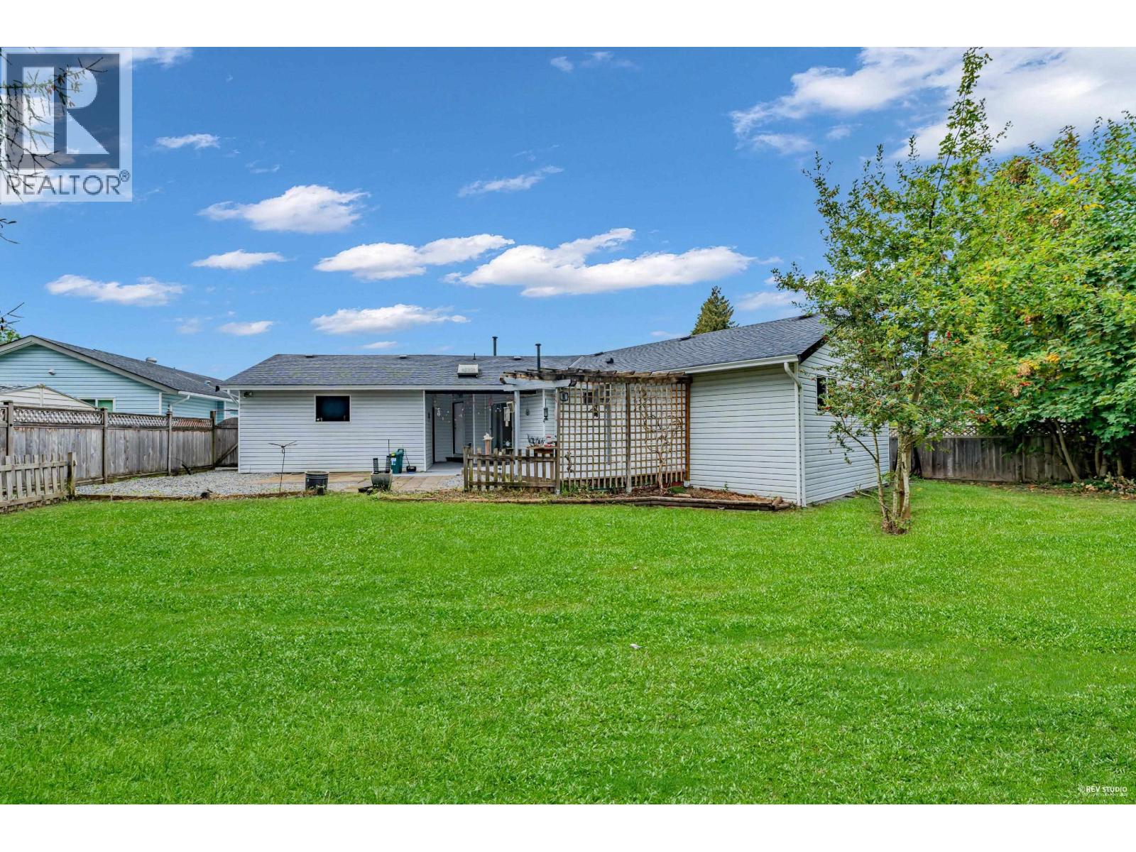 23369 117b Avenue, Maple Ridge, British Columbia  V2X 0B9 - Photo 3 - R3059490