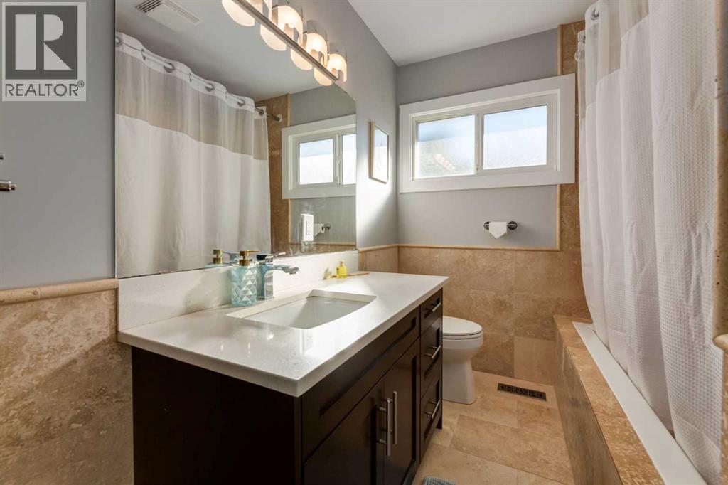 32 Calandar Road Nw, Calgary, Alberta  T2L 0P6 - Photo 26 - A2264826