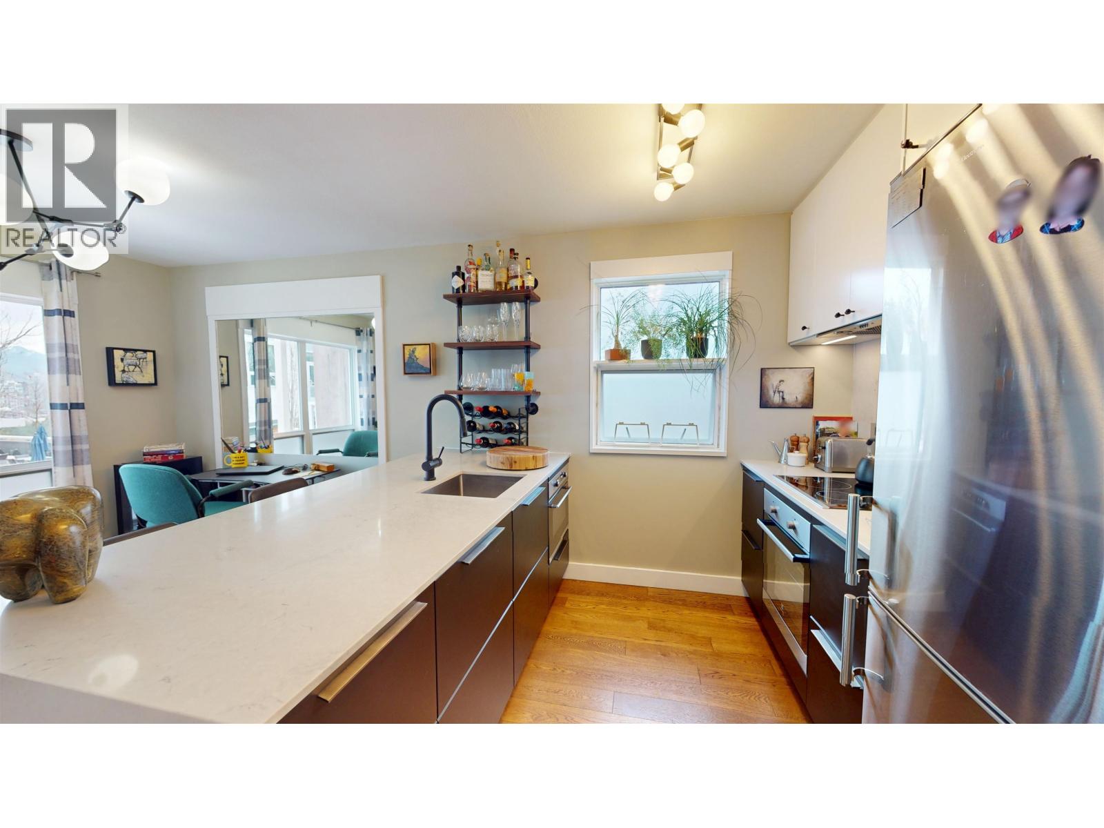 403 985 W 10th Avenue, Vancouver, British Columbia  V5Z 1L9 - Photo 6 - R3031969