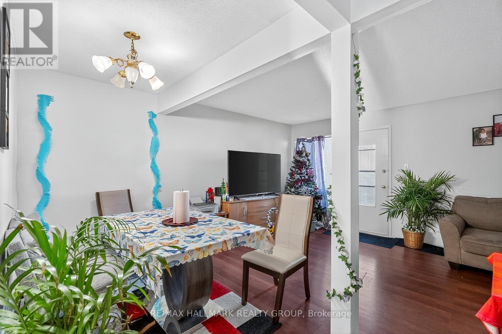 1773 Meadowbrook Road, Ottawa, Ontario  K1B 4W6 - Photo 10 - X12469270