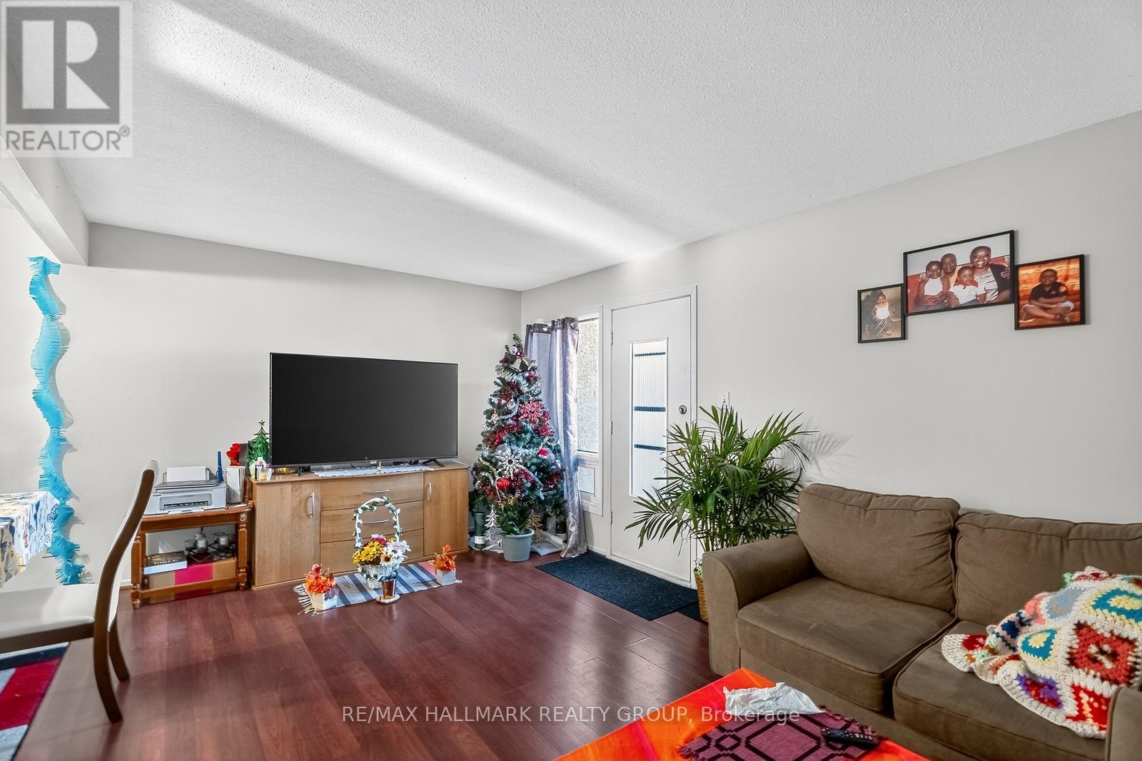 1773 Meadowbrook Road, Ottawa, Ontario  K1B 4W6 - Photo 16 - X12469270