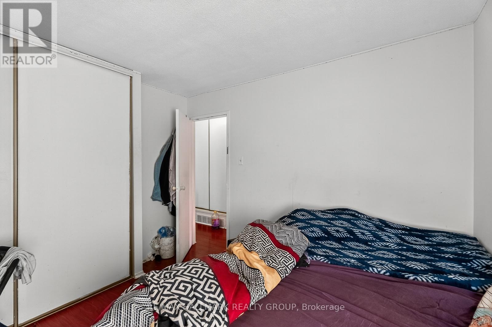 1773 Meadowbrook Road, Ottawa, Ontario  K1B 4W6 - Photo 25 - X12469270