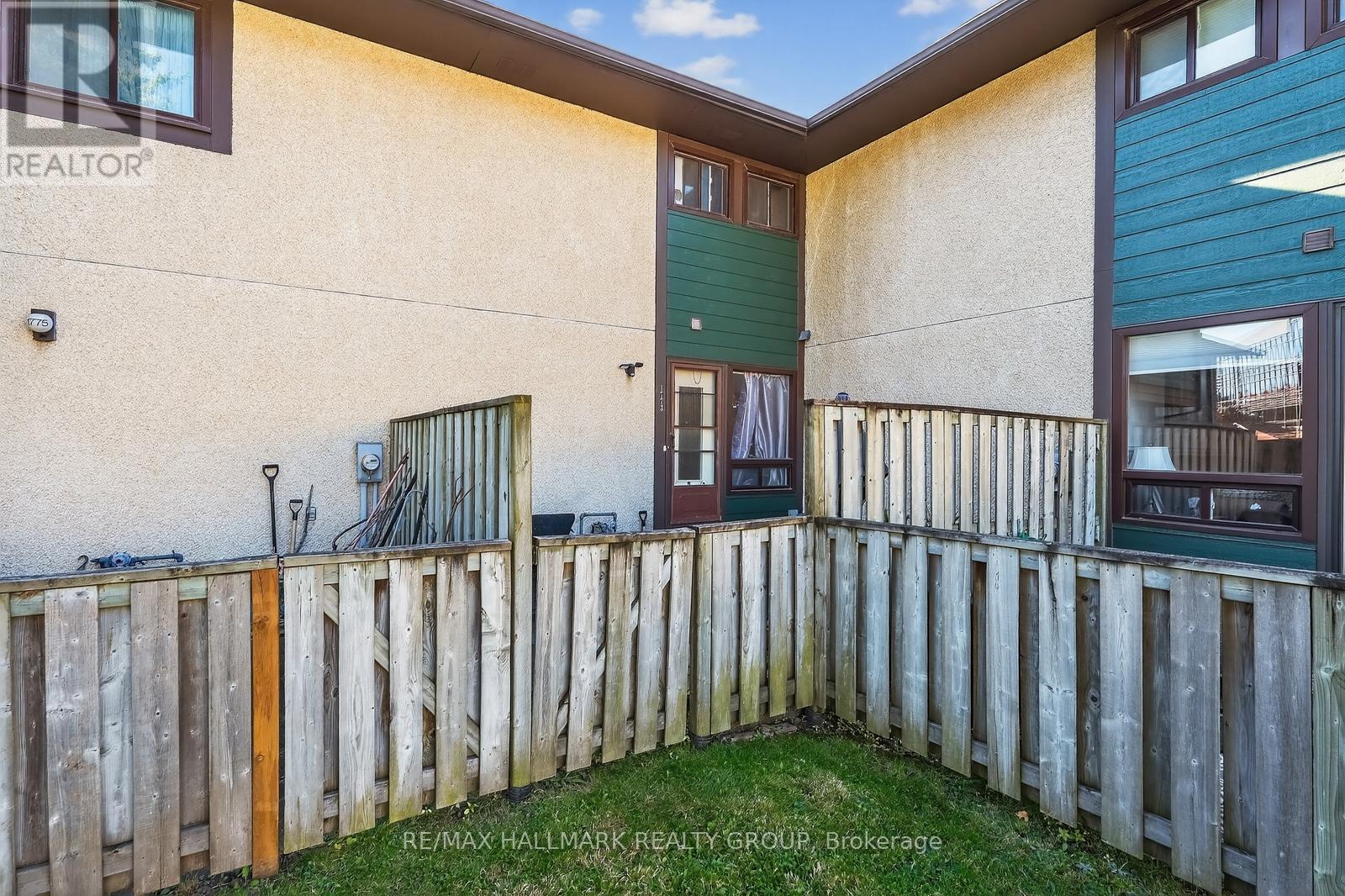 1773 Meadowbrook Road, Ottawa, Ontario  K1B 4W6 - Photo 29 - X12469270