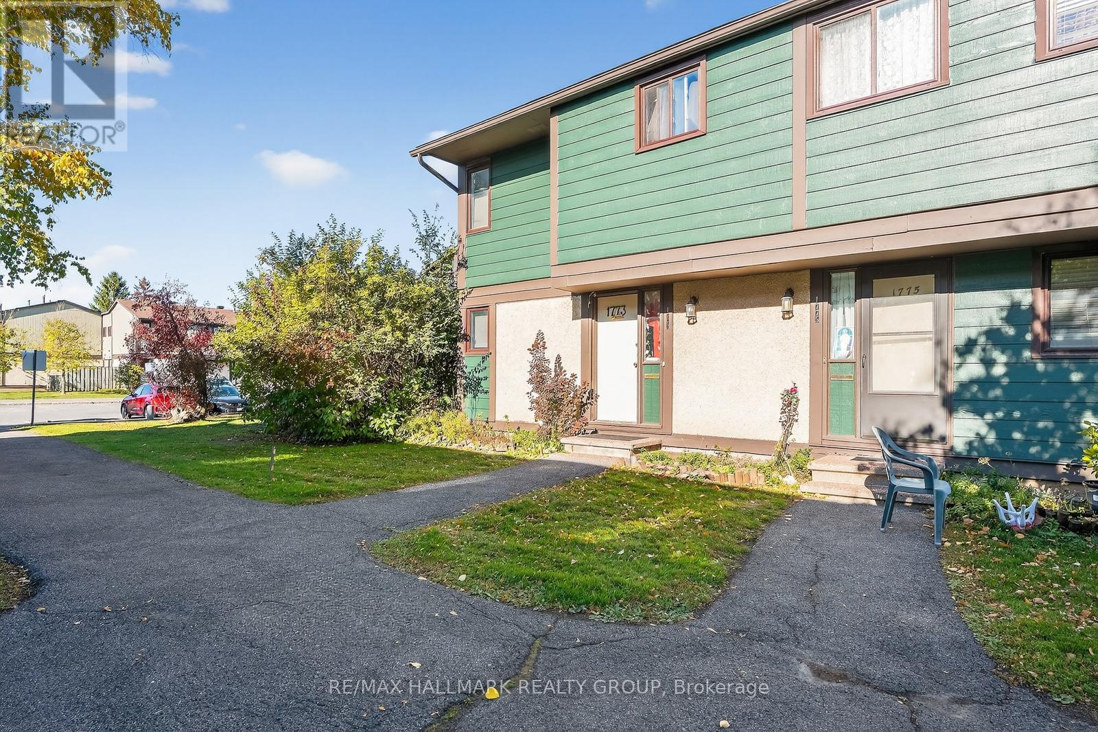 1773 Meadowbrook Road, Ottawa, Ontario  K1B 4W6 - Photo 3 - X12469270