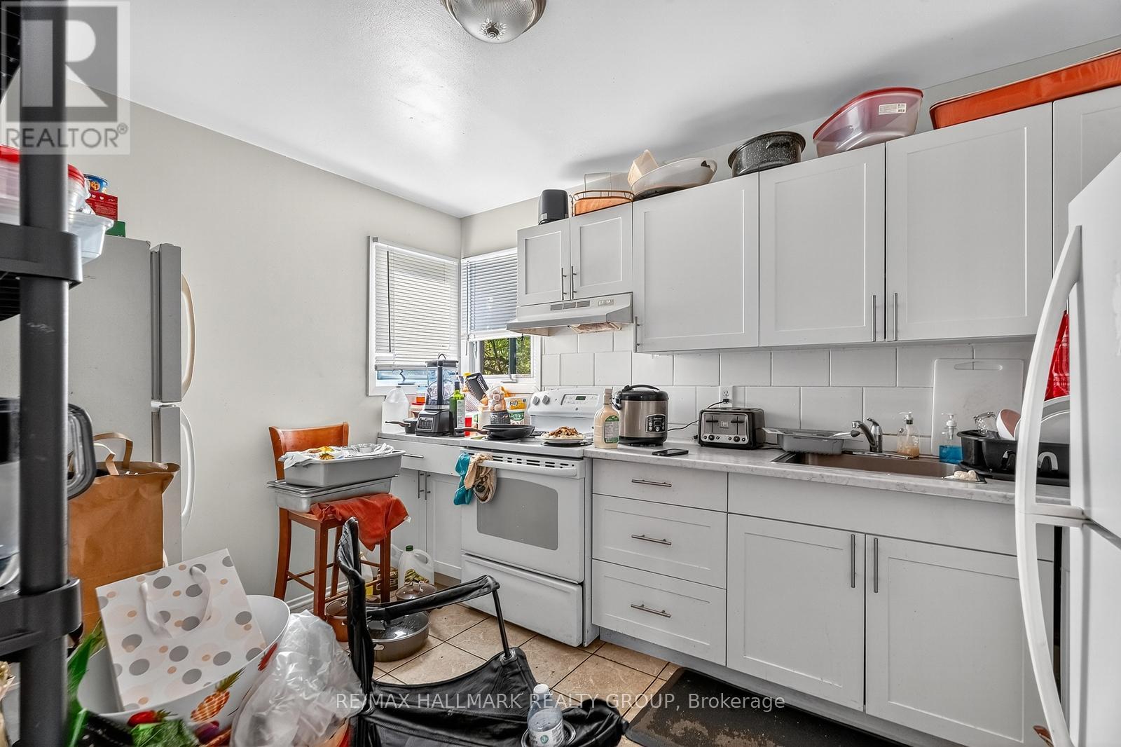 1773 Meadowbrook Road, Ottawa, Ontario  K1B 4W6 - Photo 6 - X12469270