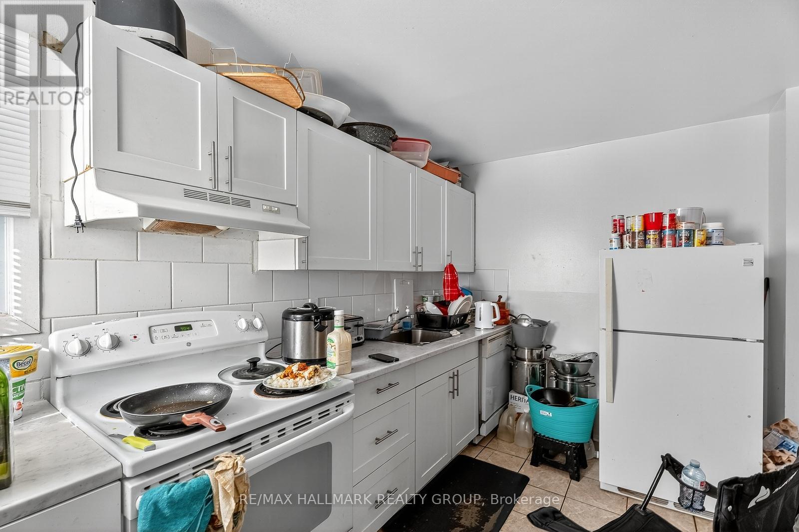 1773 Meadowbrook Road, Ottawa, Ontario  K1B 4W6 - Photo 7 - X12469270