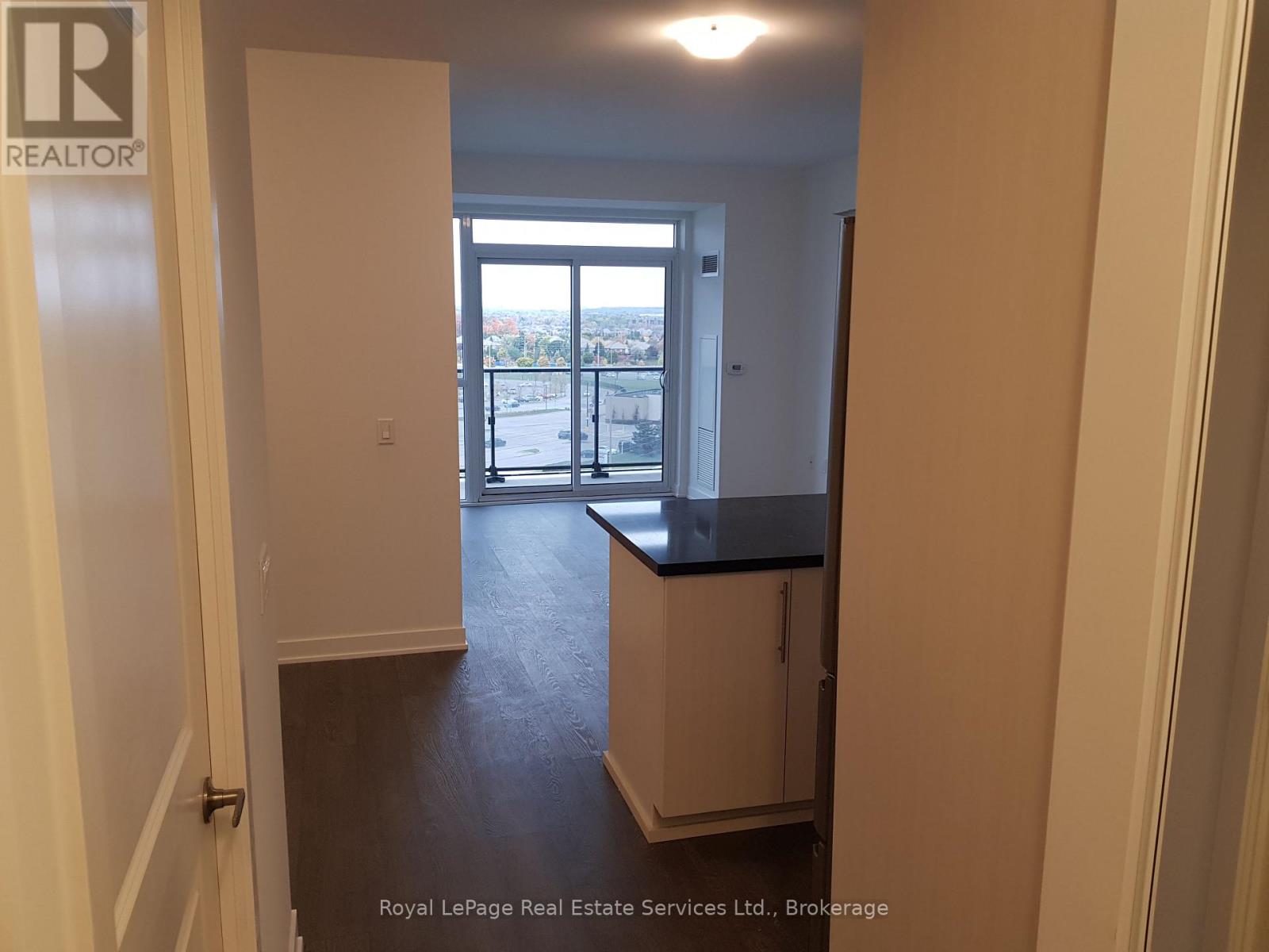 810 - 4699 Glen Erin Drive, Mississauga, Ontario  L5M 2E5 - Photo 3 - W12469273