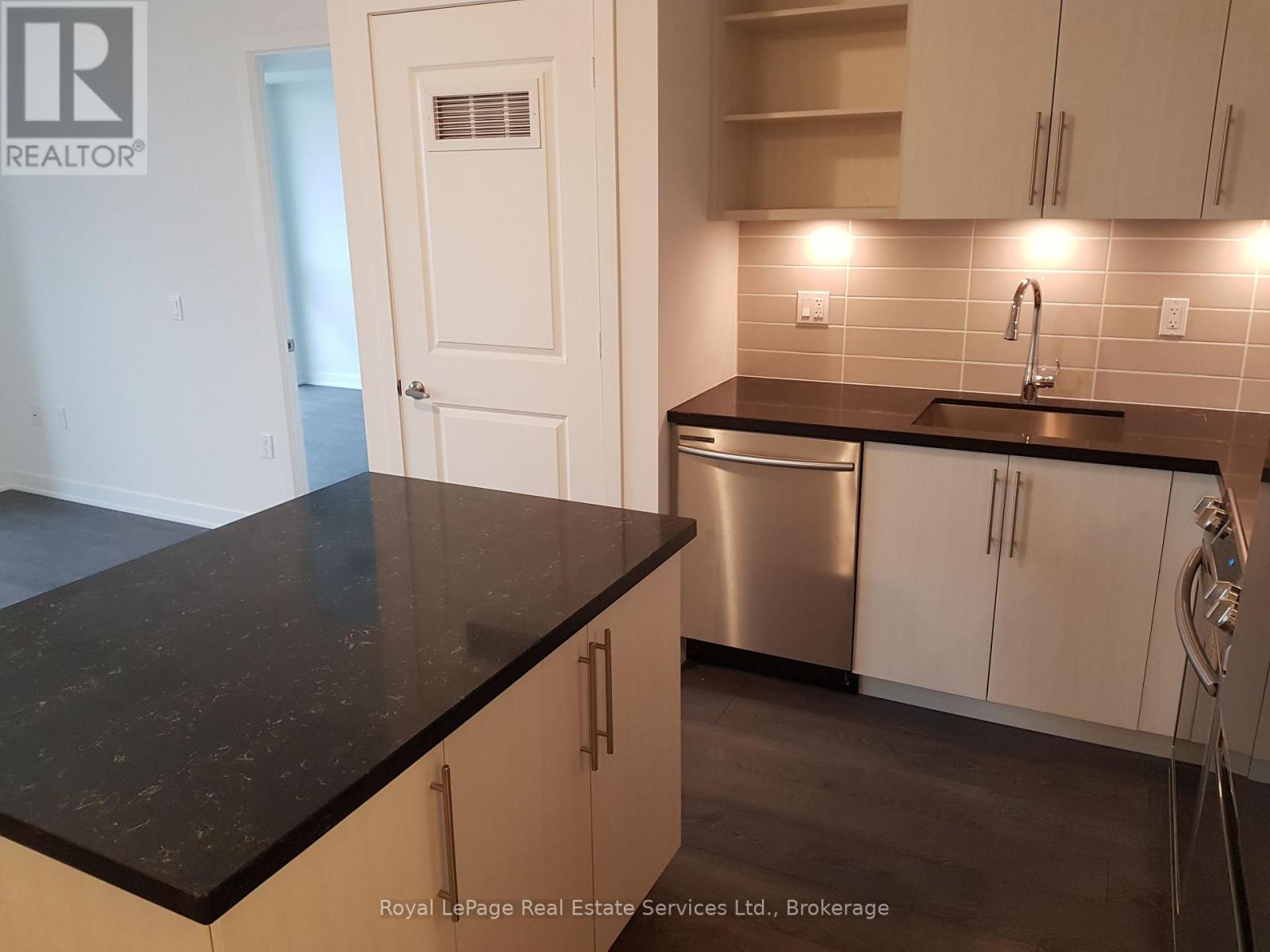 810 - 4699 Glen Erin Drive, Mississauga, Ontario  L5M 2E5 - Photo 6 - W12469273