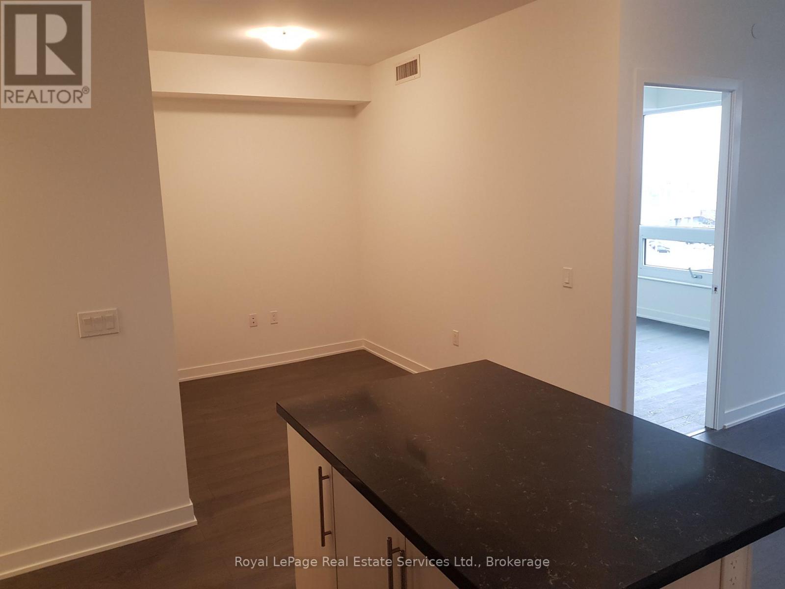 810 - 4699 Glen Erin Drive, Mississauga, Ontario  L5M 2E5 - Photo 7 - W12469273