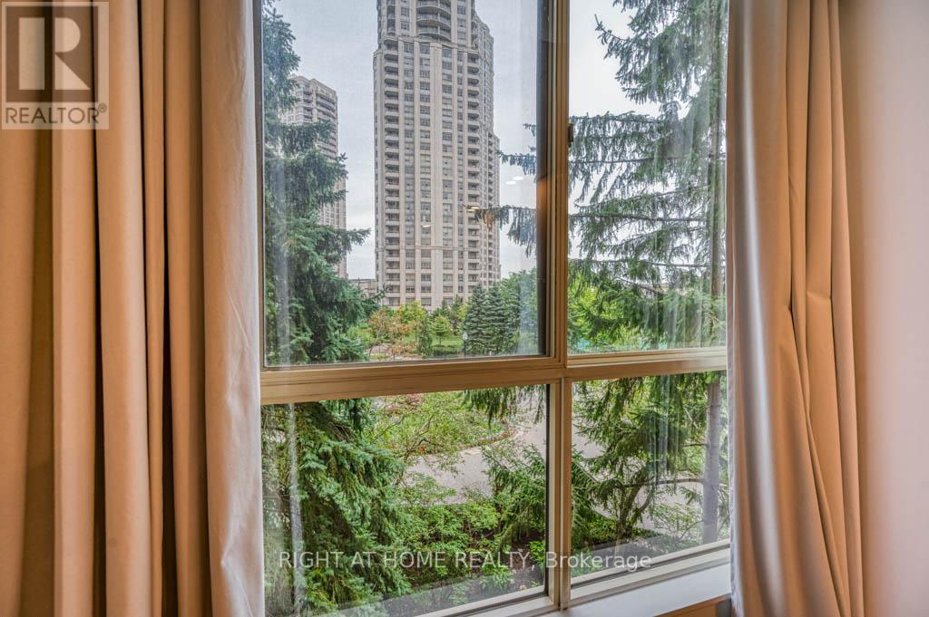 313 - 55 Kingsbridge Garden Circle, Mississauga, Ontario  L5Y 1Y1 - Photo 21 - W12469153