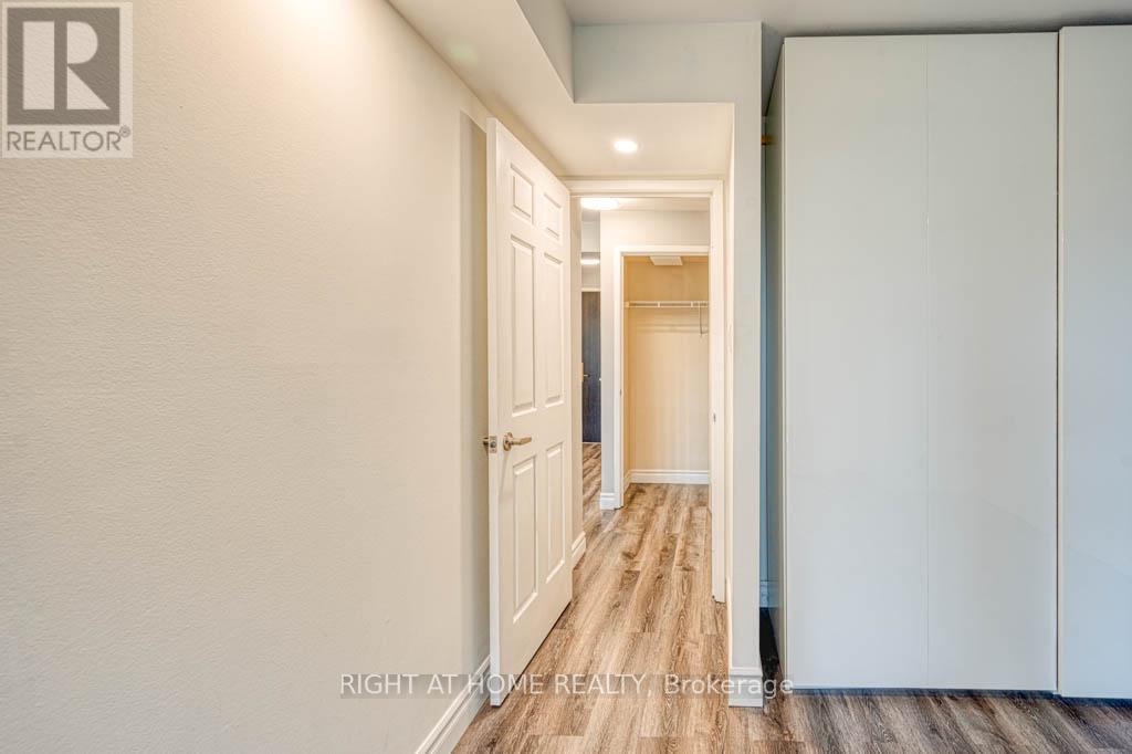 313 - 55 Kingsbridge Garden Circle, Mississauga, Ontario  L5Y 1Y1 - Photo 22 - W12469153