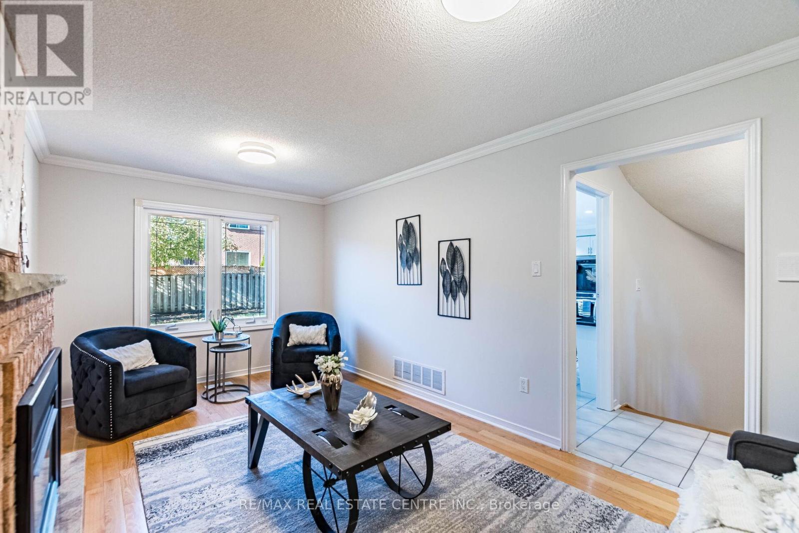 963 Summerbreeze Court, Mississauga, Ontario  L5V 1C9 - Photo 14 - W12469167