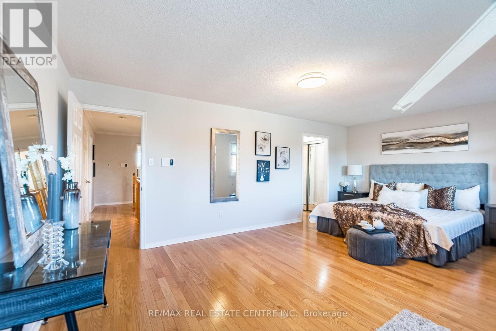 963 Summerbreeze Court, Mississauga, Ontario  L5V 1C9 - Photo 21 - W12469167