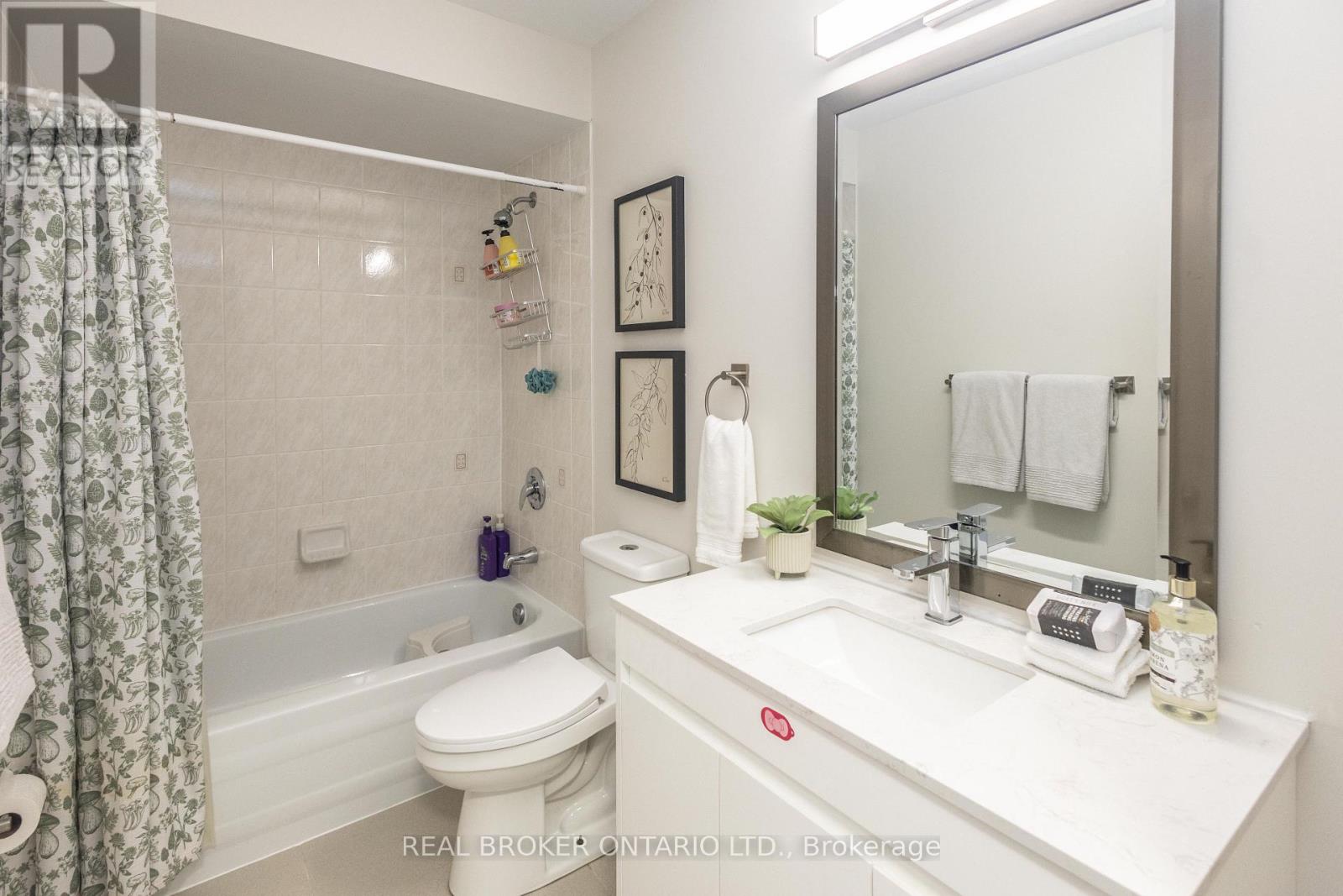 36 - 5255 Guildwood Way, Mississauga, Ontario  L5R 4A7 - Photo 22 - W12469172