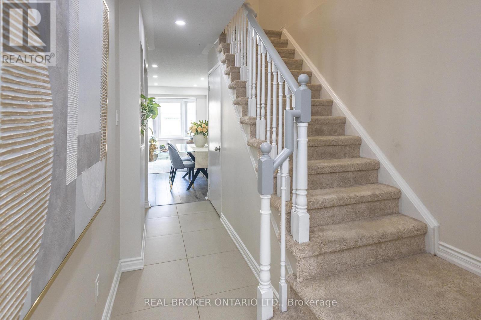 36 - 5255 Guildwood Way, Mississauga, Ontario  L5R 4A7 - Photo 9 - W12469172