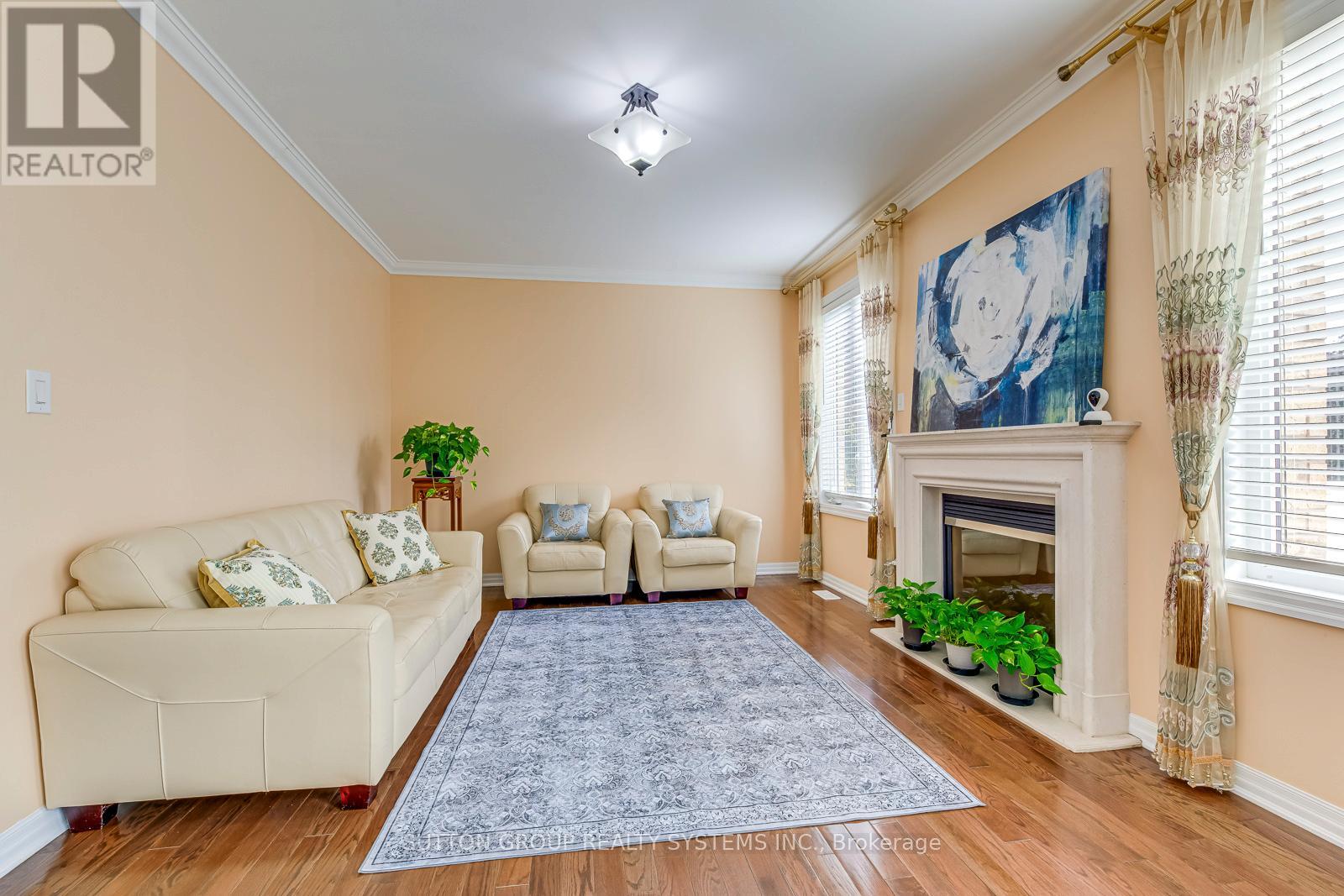 2207 Kwinter Road, Oakville, Ontario  L6M 0G1 - Photo 10 - W12469174