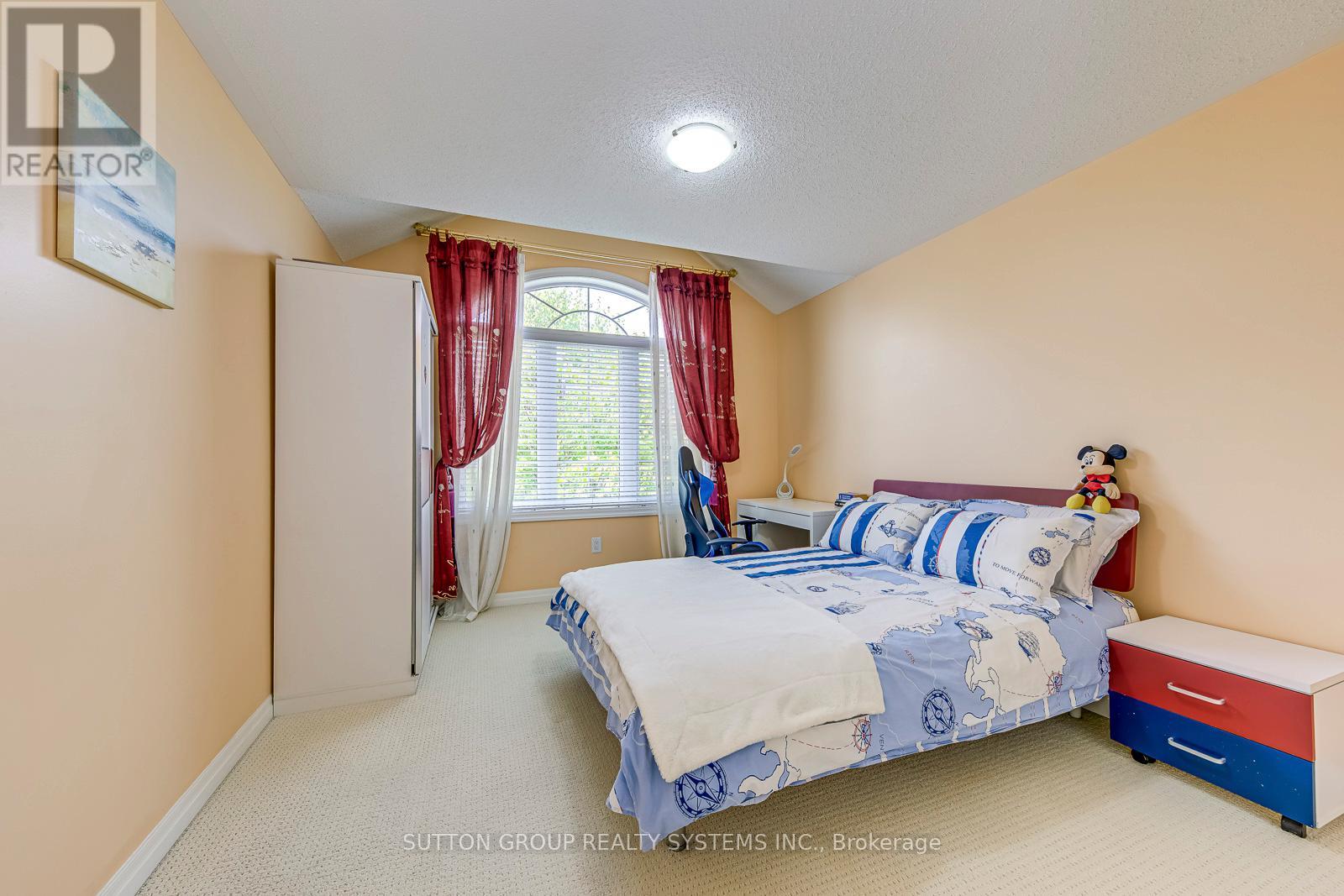 2207 Kwinter Road, Oakville, Ontario  L6M 0G1 - Photo 28 - W12469174