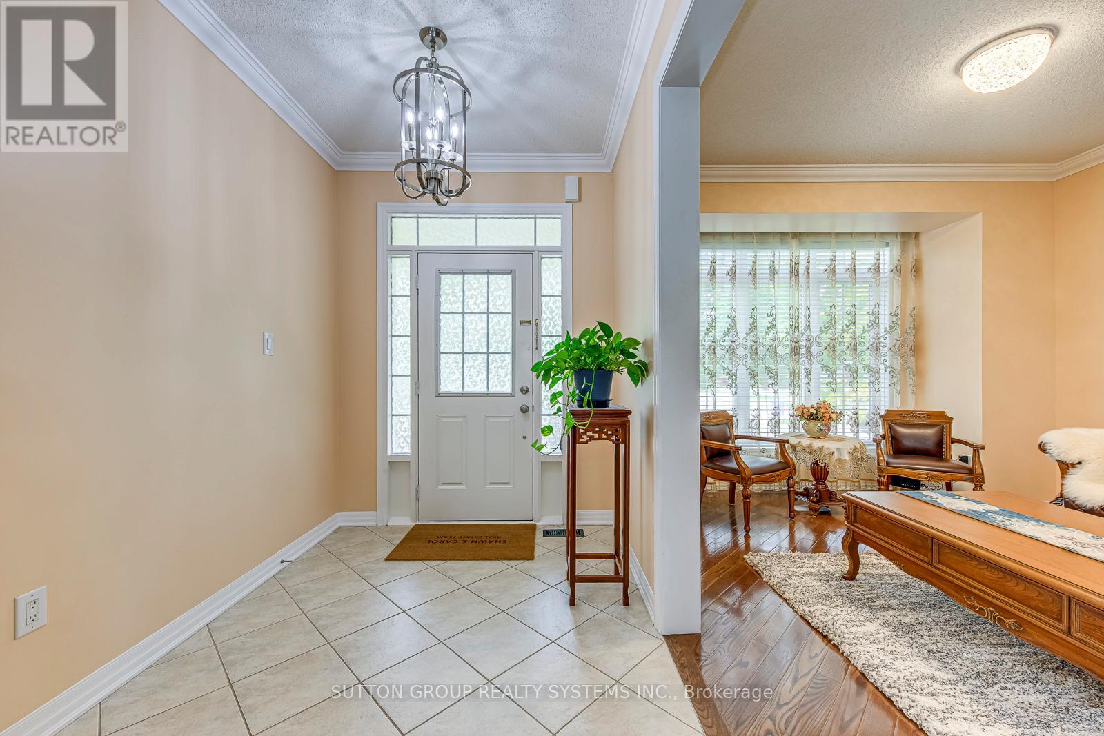 2207 Kwinter Road, Oakville, Ontario  L6M 0G1 - Photo 3 - W12469174