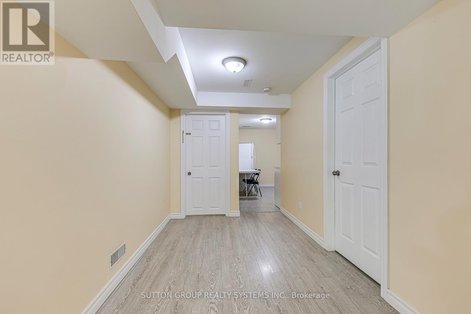 2207 Kwinter Road, Oakville, Ontario  L6M 0G1 - Photo 39 - W12469174