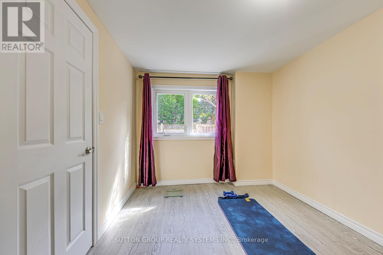 2207 Kwinter Road, Oakville, Ontario  L6M 0G1 - Photo 45 - W12469174